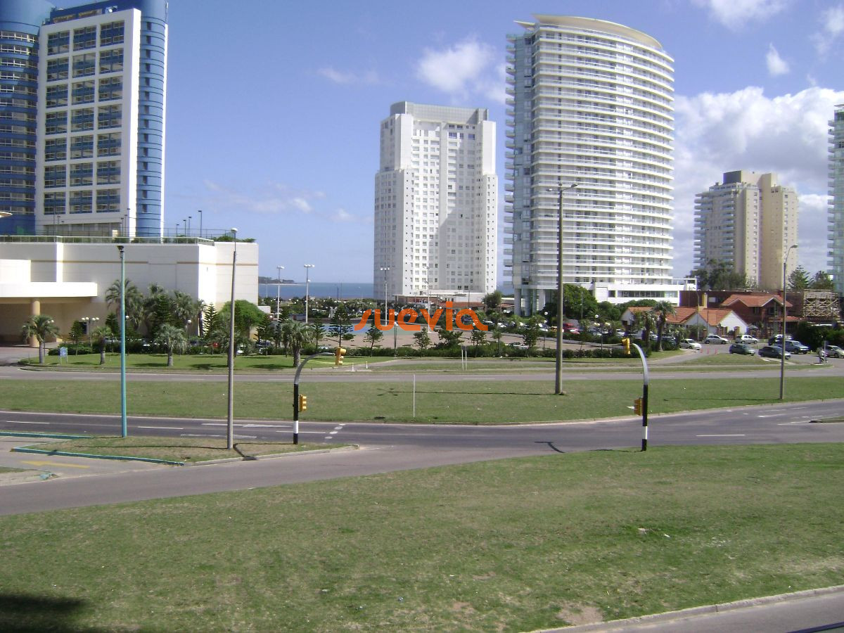 Aidy Grill - GoPunta - Portal Inmobiliario de Punta del Este - Maldonado