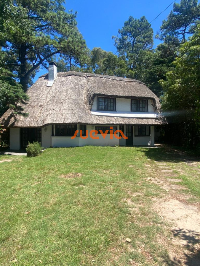 Jardi­n Pinares - GoPunta - Portal Inmobiliario de Punta del Este - Maldonado