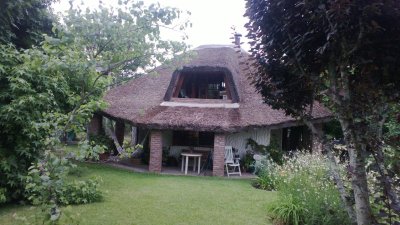 Casa en Los Arrayanes a 2 cuadras del Río Negro