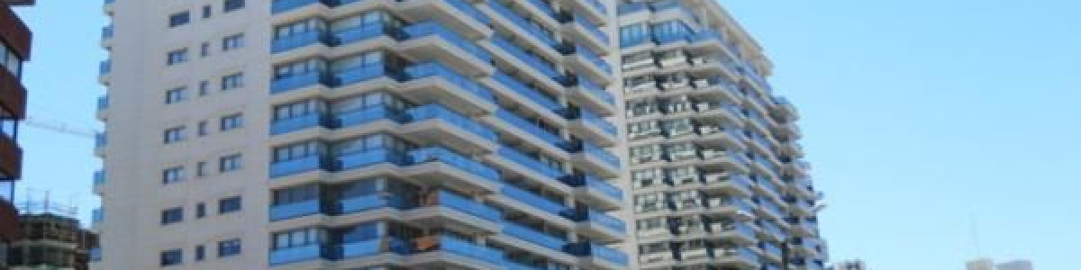 Hermoso apartamento en primera línea en Playa Brava