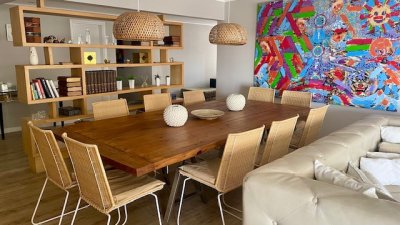 Venta de Apartamento a Nuevo en Península, vista al Puerto de Punta del Este 