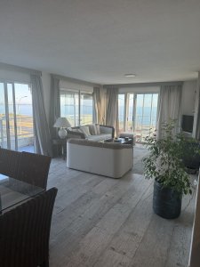 Penthouse Punta del este Apartamento 4 dormitorios Primera línea frente al mar 