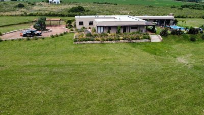 Espectacular chacra a 15 mint de punta del este