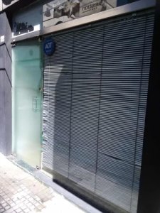 Local comercial en Montevideo Cordon, posible permuta por apto o local en Maldonado