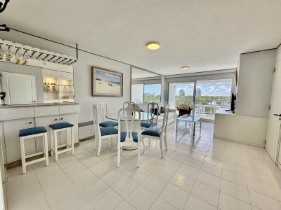 Venta - Playa Mansa - Complejo Lincoln Center - 2 dormitorios 2 baños - excelentes servicios