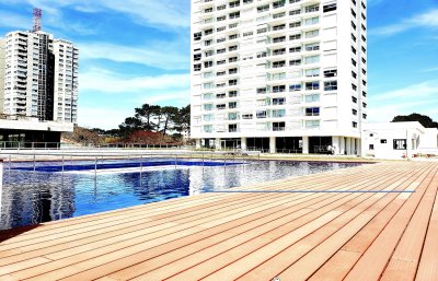 Excelente ubicación - Greenlife Boulevard - Punta del Este - 1 dormitorio 1 baño  - Financia