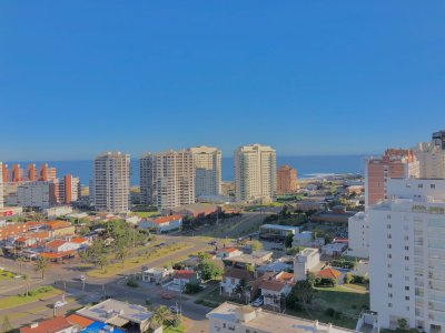 Apartamento en Mansa 3 dormitorios con vista directa al mar 