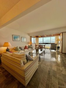 BRAVA PISO ALTO 3 DORMITORIOS + DEP. COCHERA SUBSUELO, SERVICIOS