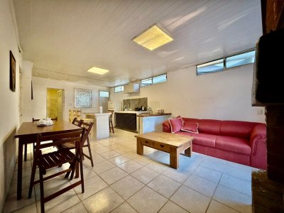 Alquiler Anual Casa 3 dormitorios Barrio Ipora 