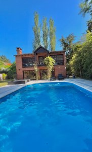 Venta Casa 5 dormitorios, piscina y Barbacoa zona Beverly Hills