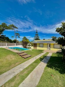 PINARES VENTA CASA 3 DORMITORIOS CON PISCINA 