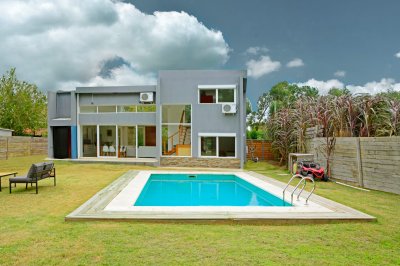 MARLY CASA 3 DORMITORIOS, PISCINA CLIMATIZADA