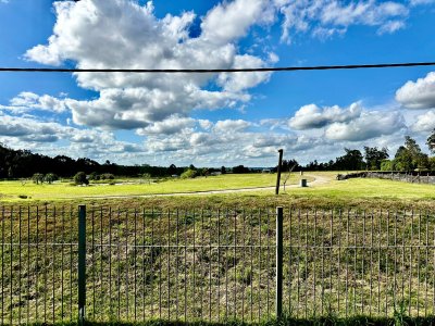 Gran oportunidad sobre Avenida Aparicio Saravia - Frente al Distrito 52