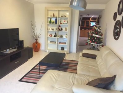 Apartamento 3 dormitorios  en Lincoln Center, Playa Mansa Parada 19  