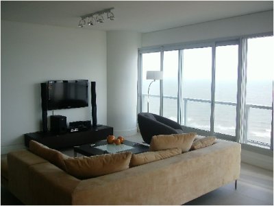 Hermoso apartamento frente al mar