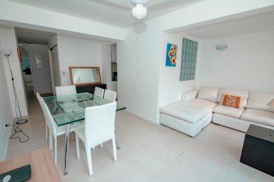 Oportunidad en Venta de Apartamento de planta baja de 3 dormitorios en Playa Montoya
