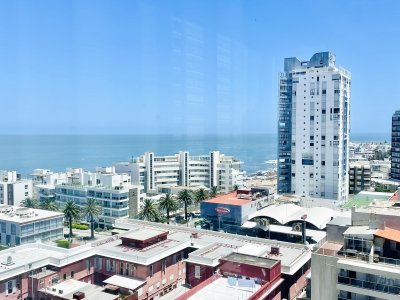 Venta de Apartamento de 100 m2 con 3 Dormitorios en Península de Punta del Este C887