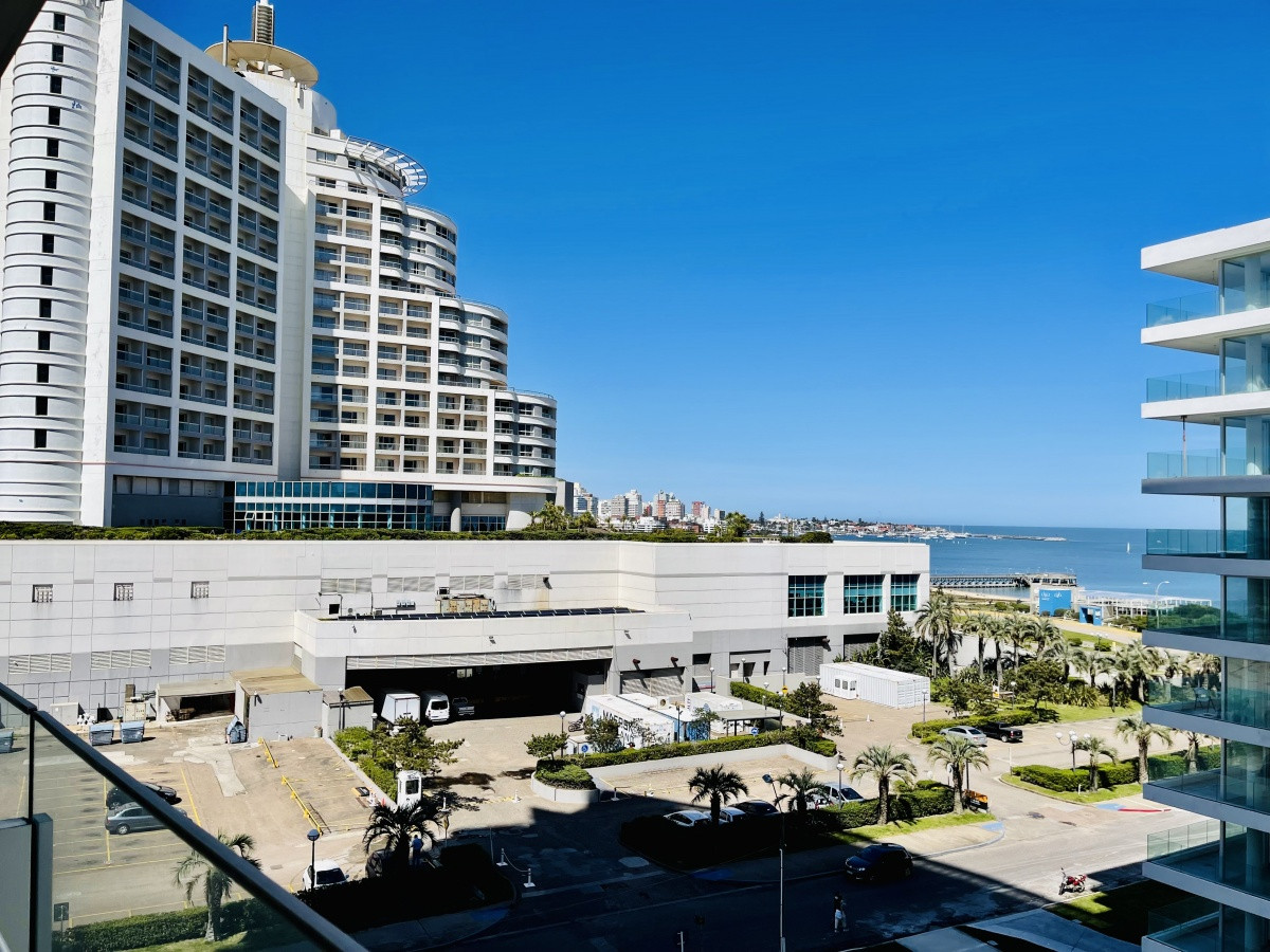 Imagen de Torre Premium en Playa Mansa | 2 Suites con Vistas al Mar