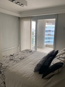 Apartamento con parrillero propio de un dormitorio en edificio Look Brava a pasos del Mar