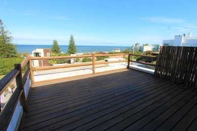Apartamento con Estufa y Parrillero de 3 Dormitorios en La Barra, Venta y Alquiler