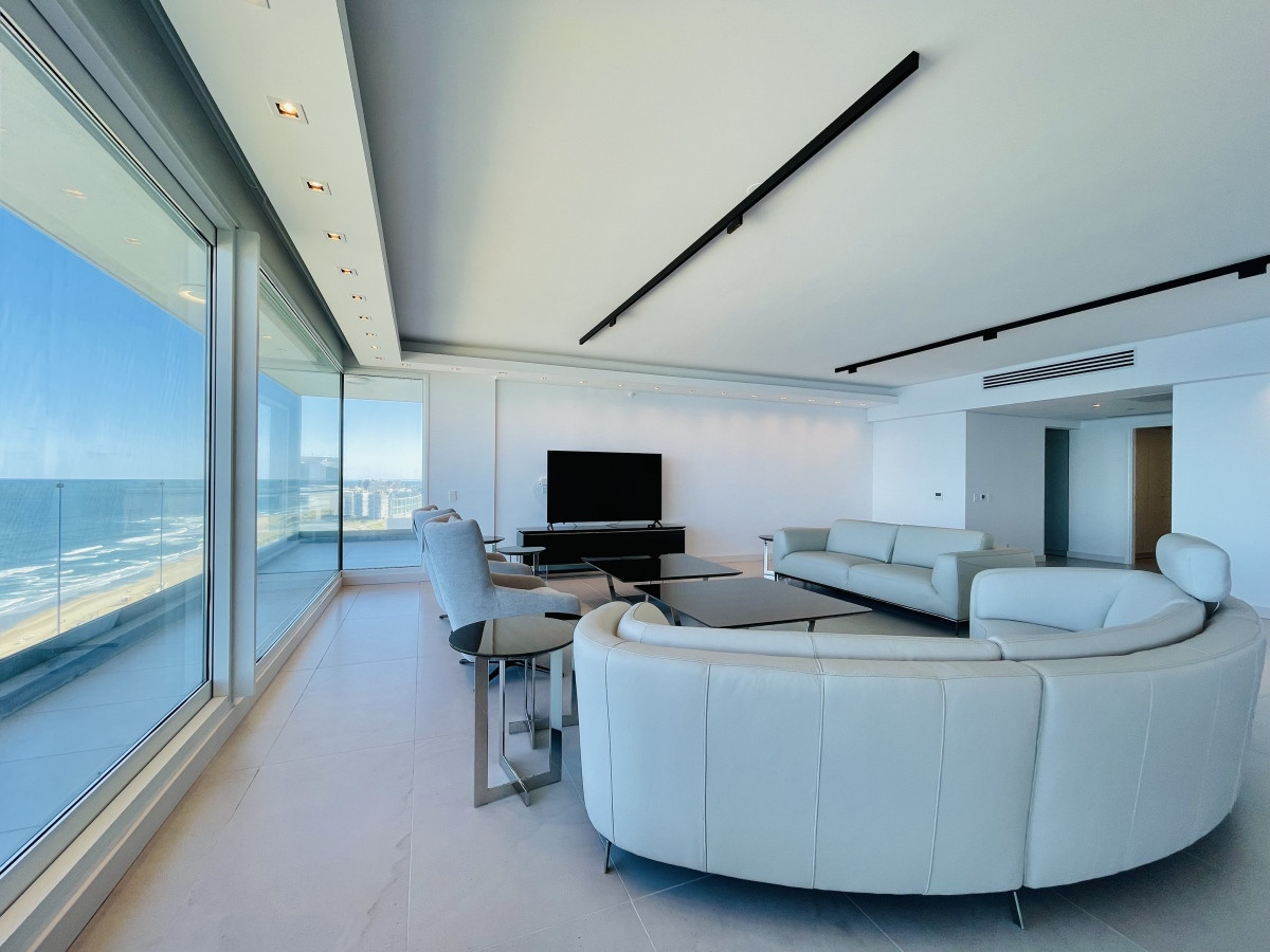Exclusiva planta unificada Penthouse a estrenar en venta Playa Brava, Punta del Este