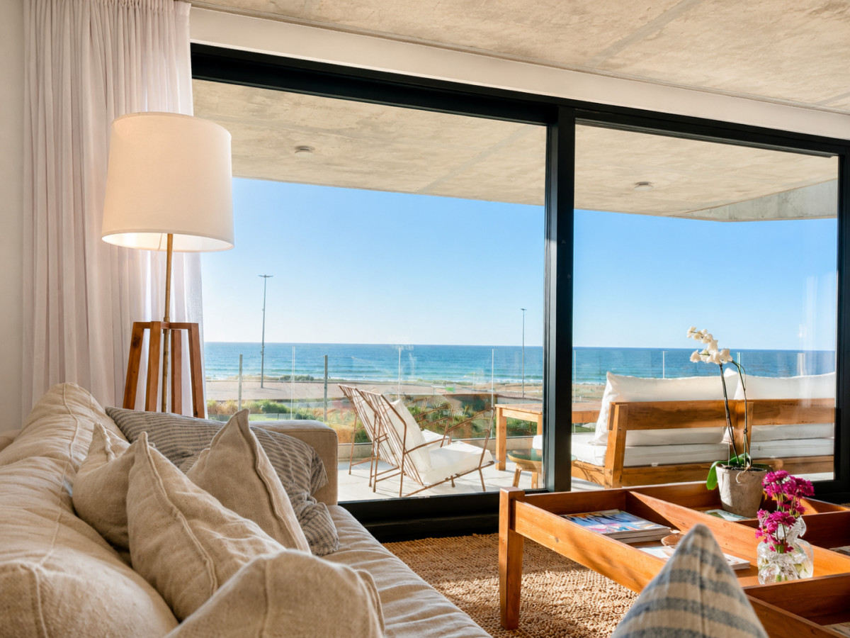 Exclusividad frente al mar en Aldeana, Manantiales. 4 suites en gran metraje 