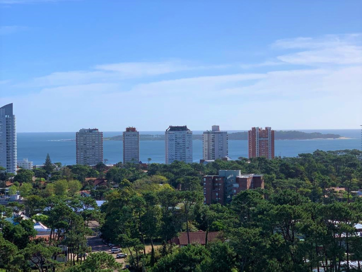 Apartamento de 2 Dormitorios en Roosevelt - Punta del Este