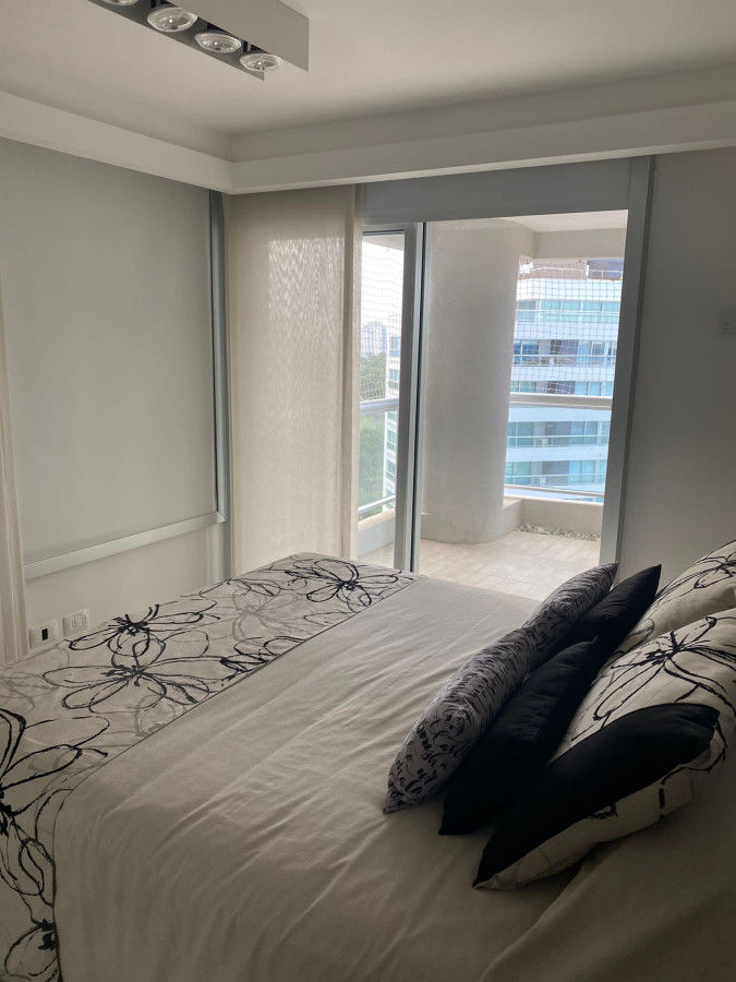 Apartamento con parrillero propio de un dormitorio en edificio Look Brava a pasos del Mar