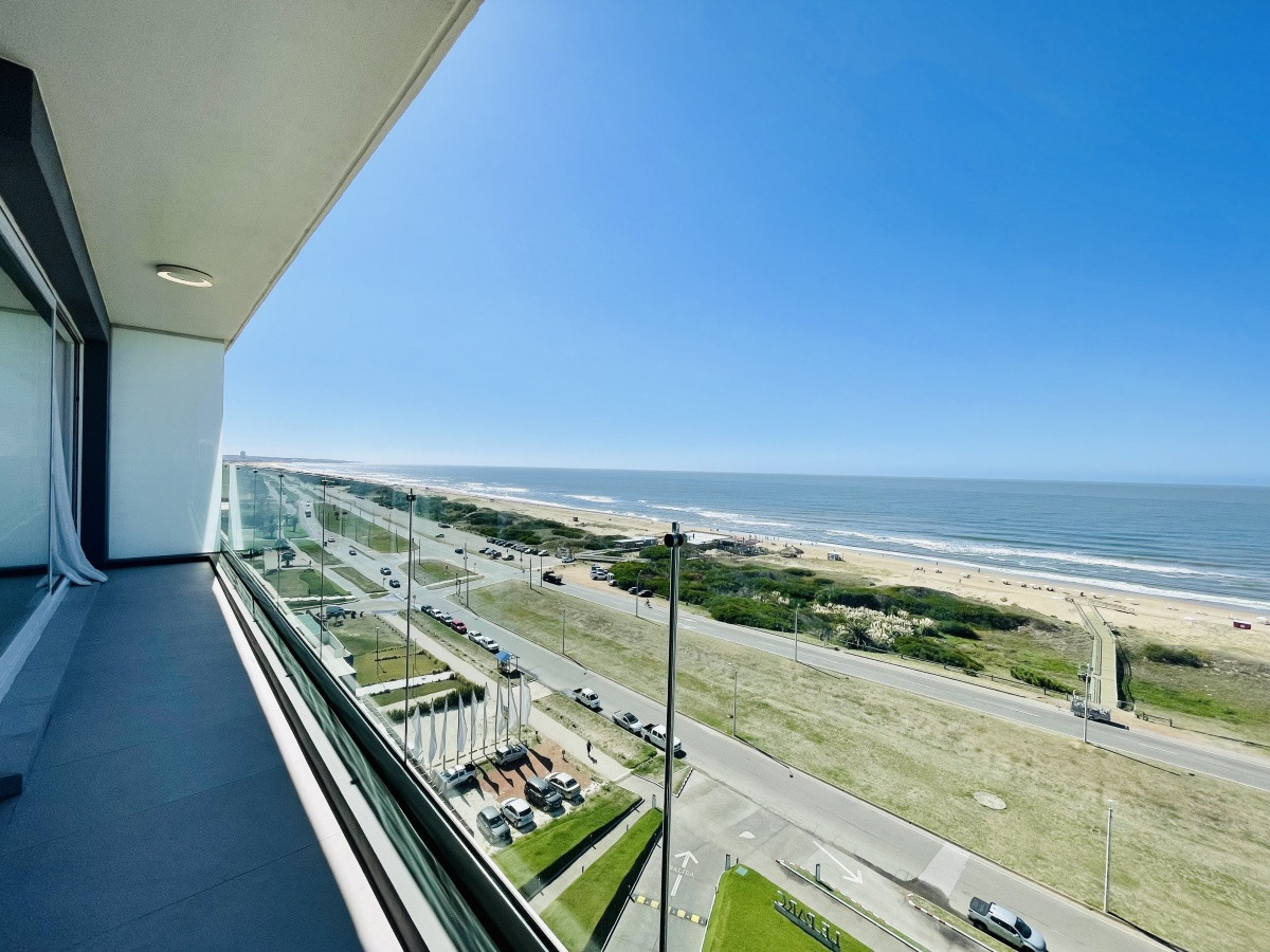Venta de Apartamento de 3 Dormitorios en suite en Le Parc 3 de Playa Brava, Punta del Este