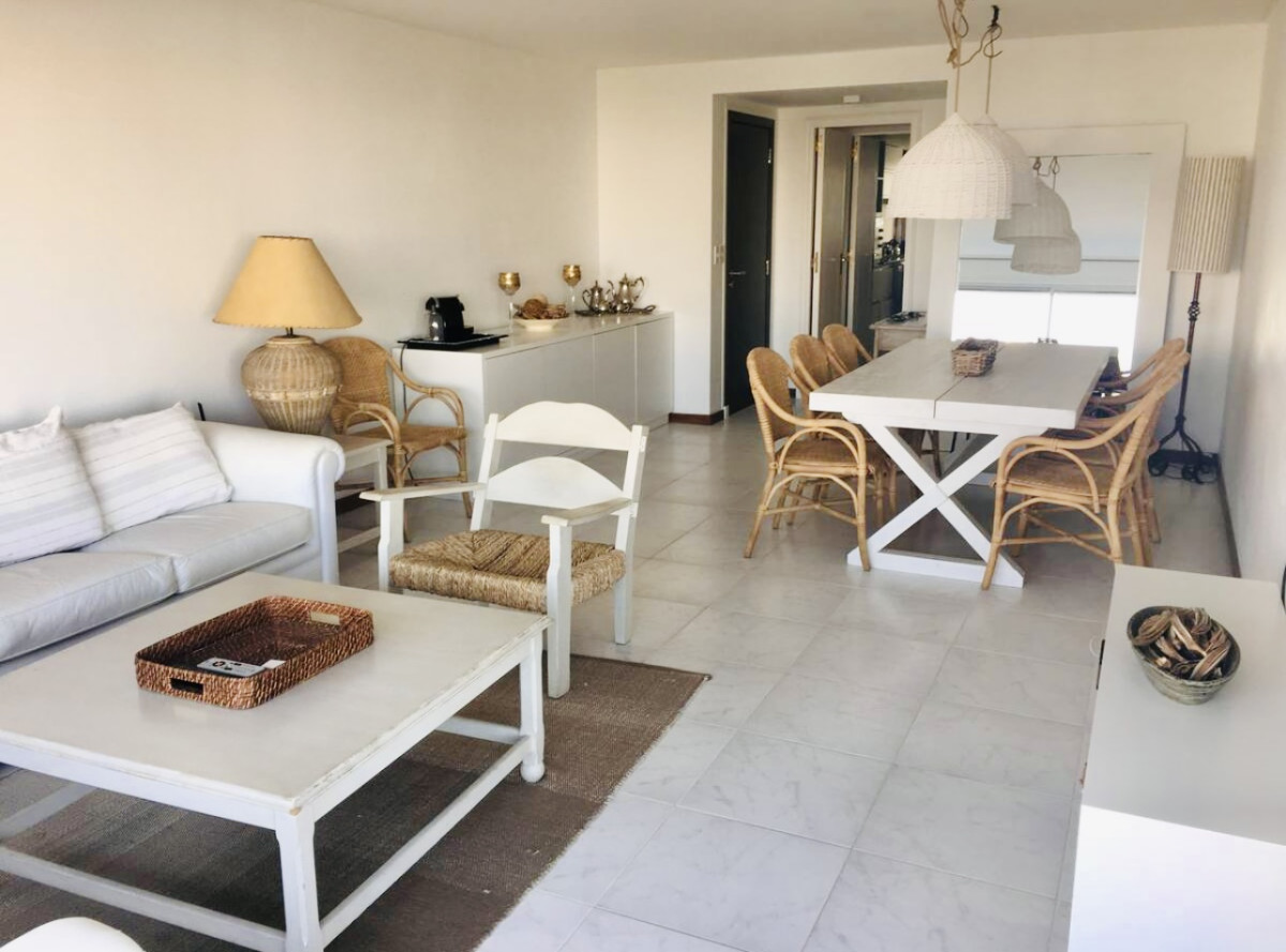 Venta Apartamento 3 Dormitorios en playa Montoya, La Barra