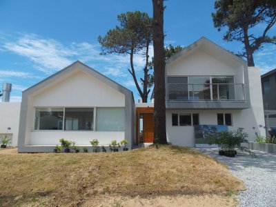 Excelente Casa de 5 Dormitorios en Barrio Privado Pinar del Faro, José Ignacio
