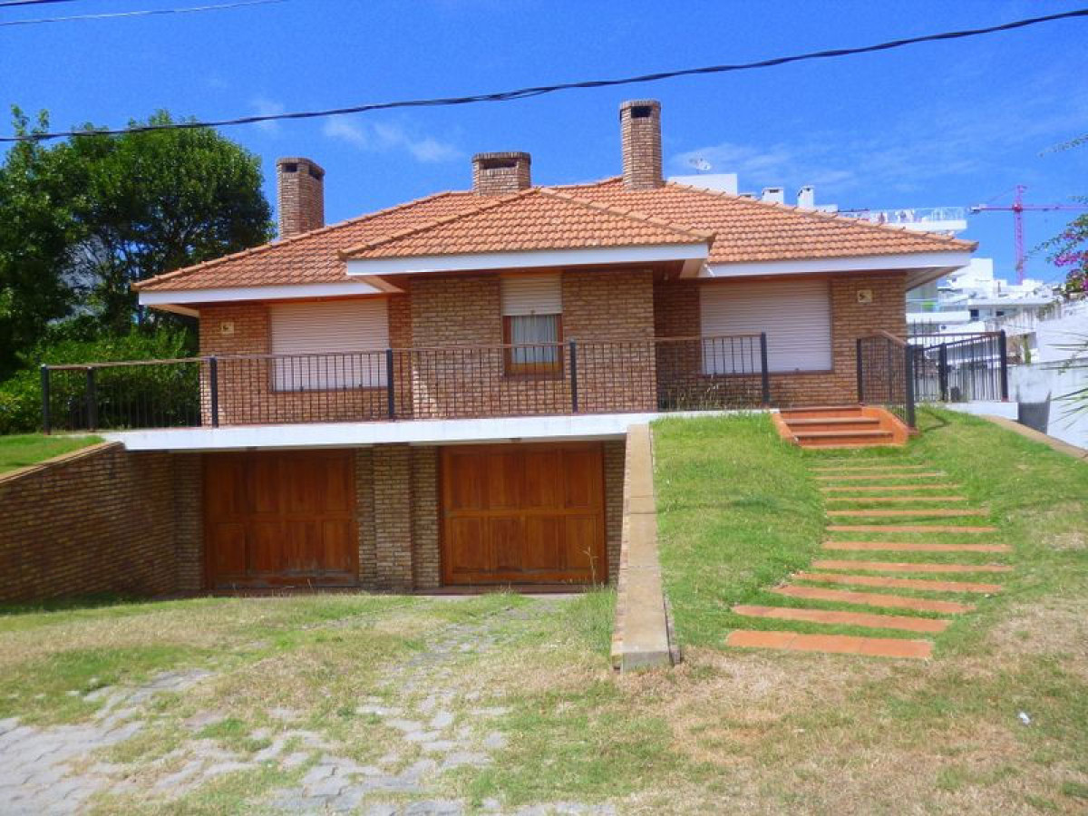 Gran casa de 4 Dormitorios en Aidy Grill, Punta del Este