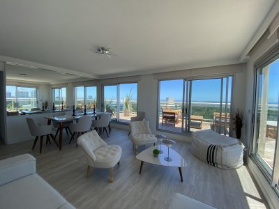 Espectacular Penthouse Roosevelt