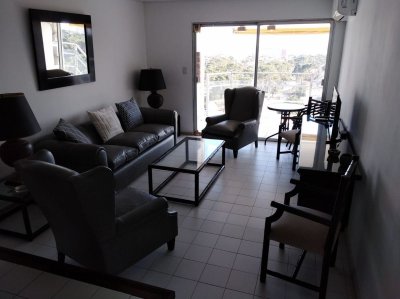 Alquilo Anual Apro De 3 Dorm , 2 Baños Terraza Ref 1507