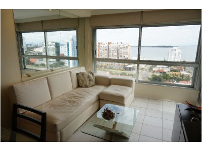 Apartamento en Punta del Este, Brava