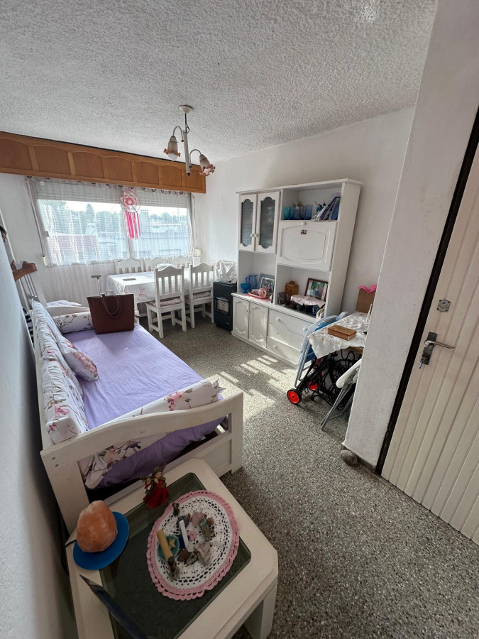 Venta apartamento de 1 dormitorio en Complejo B12- San Carlos.