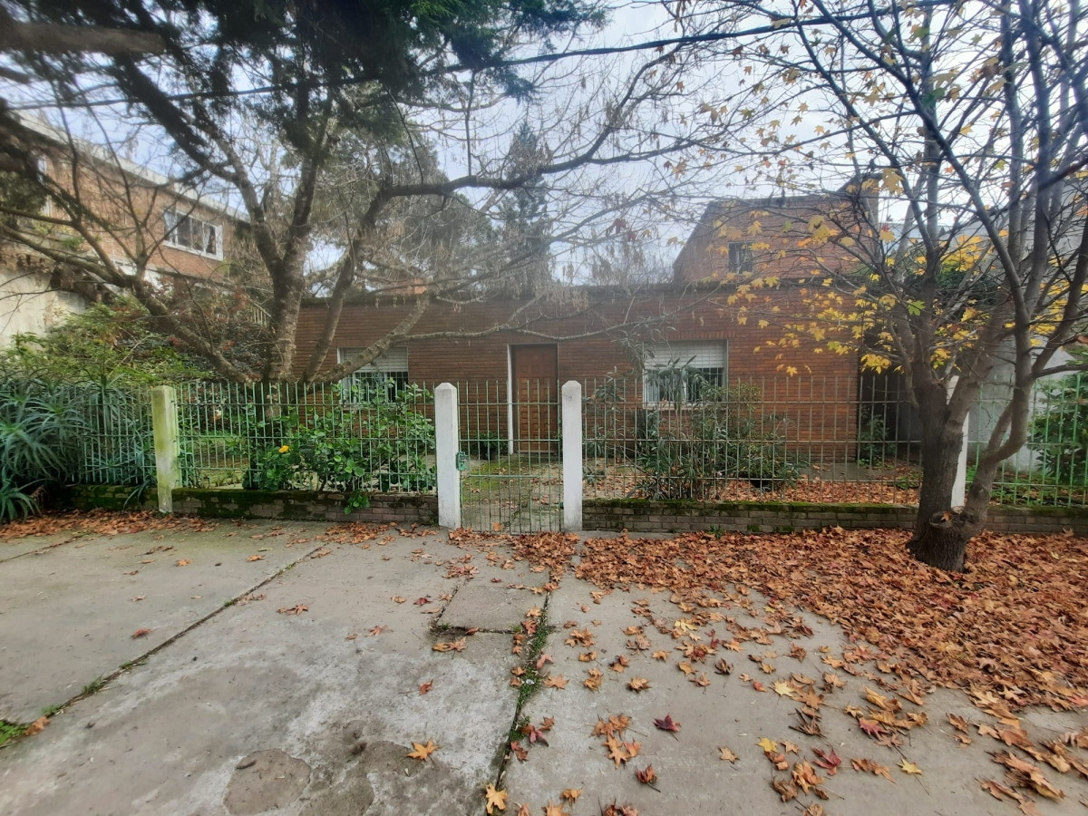 Casa Av. Aparicio Saravia
