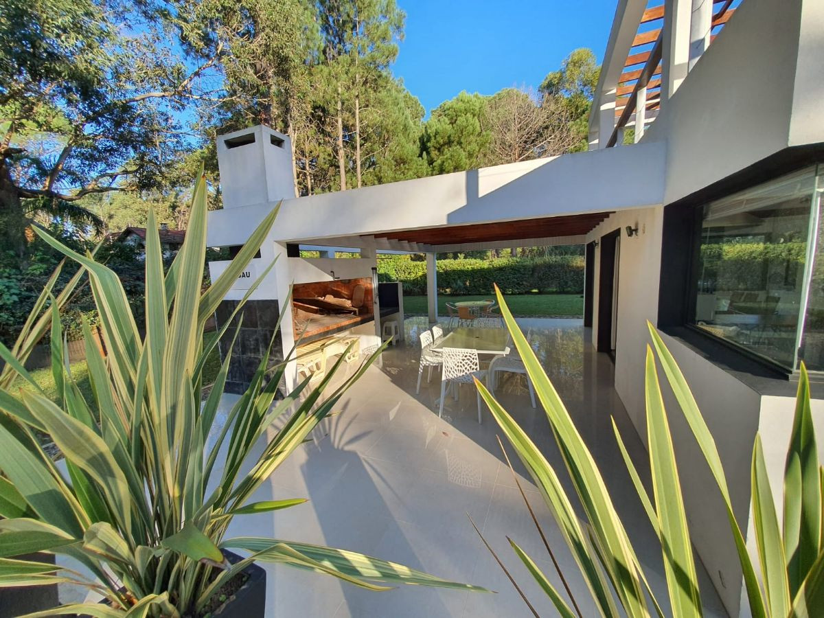 Venta, Moderna Casa Solanas Vacation Club.