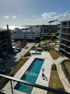 Venta apartamento, 1 dormitorio, 1era linea de mar, Playa Mansa, Punta del Este