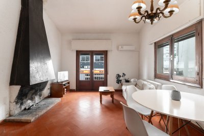 PUNTA DEL ESTE PENINSULA APARTAMENTO DE 3 DORMITORIOS Y DEPENDENCIA EN VENTA