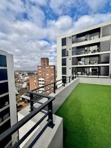 Alquiler Apto 2 Dormitorios con Terraza Amplia y Garaje