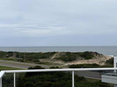 PUNTA DEL ESTE - PLAYA BRAVA - APARTAMENTO 4 DORMITORIOS - VENTA 