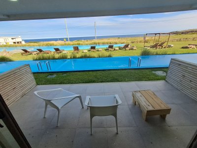 Venta Monoambiente, con piscina de uso exclusivo, Las Grutas, Punta Ballena