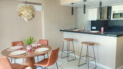 Venta, apartamento 1 dormitorio, parrillero propio, primera línea de mar, Piedras del Chileno, Punta del Este 