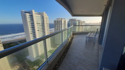 Alquiler de verano, 3 dormitorios mas dependencia, vista al mar, Brava, Punta del Este