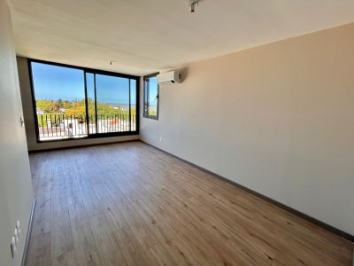 Venta Apartamento 1 Dormitorio con Balcón y Vista a la Rambla, Buceo