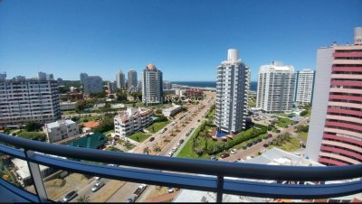 PUNTA DEL ESTE BRAVA APTO DE 2 DORMITORIOS 2 BAÑOS CON AMENITIES