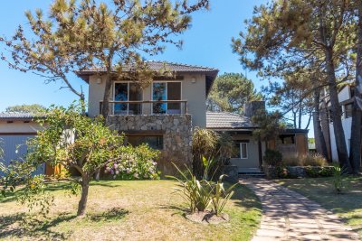 Venta, casa, 4 dormitorios, Arenas de Jose Ignacio.