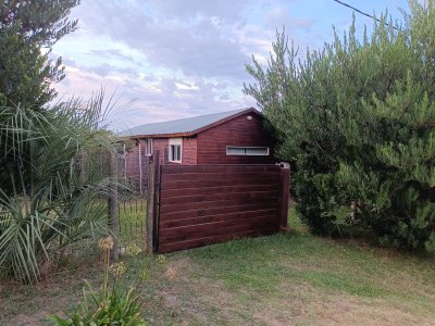 MANANTIALES LA BOTA CASA DE 1 DORMITORIO Y PARRILLLERO ALQUILER TEMPORAL