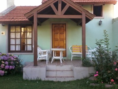 Casa dos dormitorios  en ALquiler anual.